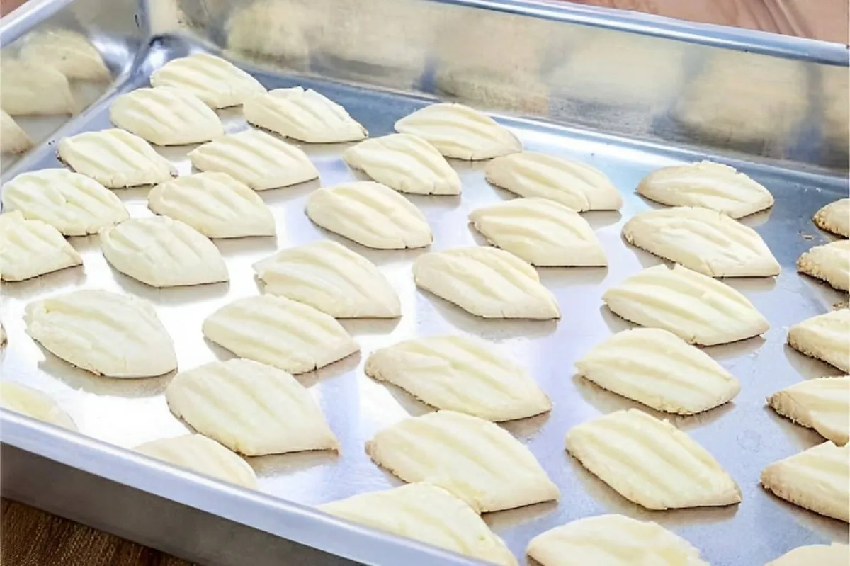 Bolachinha de maisena com coco sem leite condensado fácil de