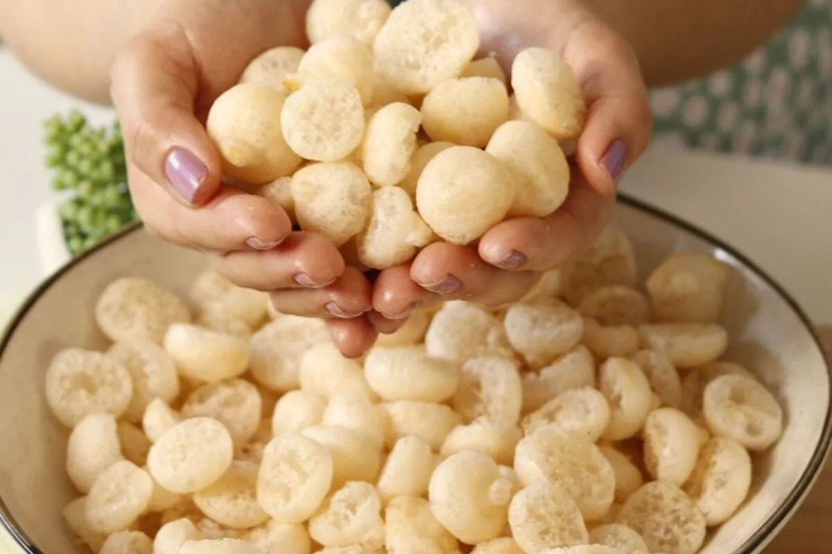 Bolinha de polvilho crocante que rende muuuito: biscoito bol