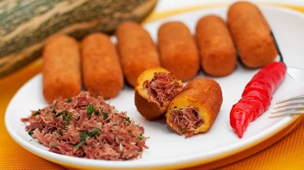 Bolinho de Abóbora com Carne Seca