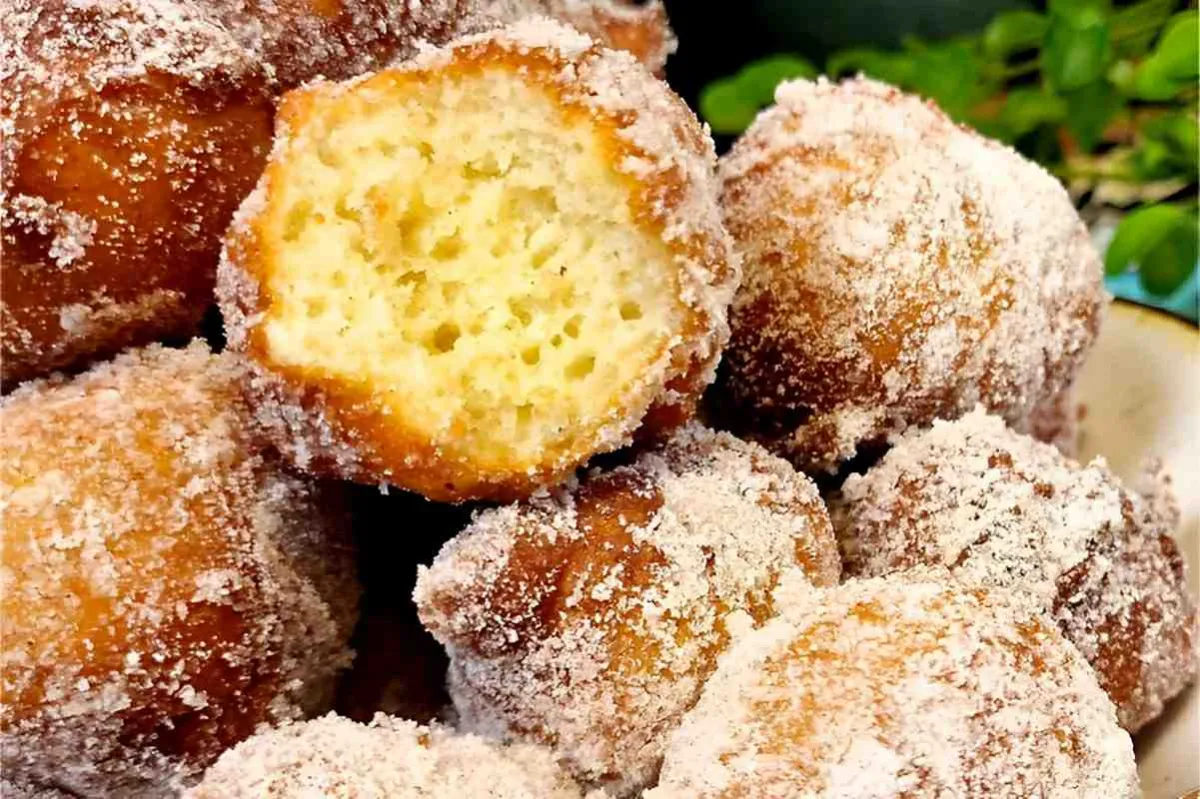 Bolinho de chuva com leite em pó sequinho delicioso e perfei