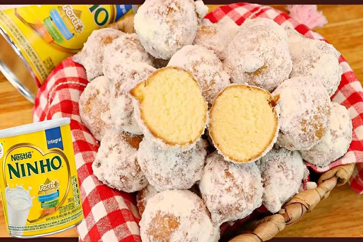 Bolinho de chuva com leite ninho muito gostoso e que rende b