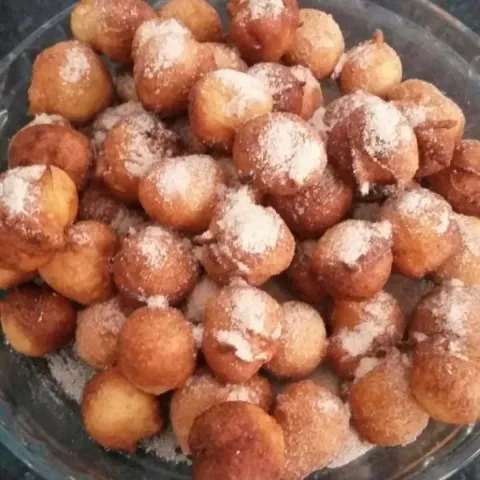 Bolinho de chuva fofinho, delicioso e igualzinho ao da vovó
