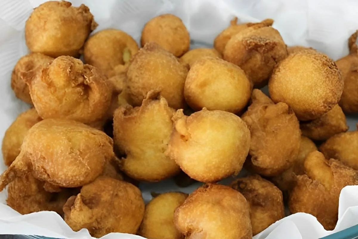 Bolinho de chuva tradicional igual minha avó fazia pra mim e