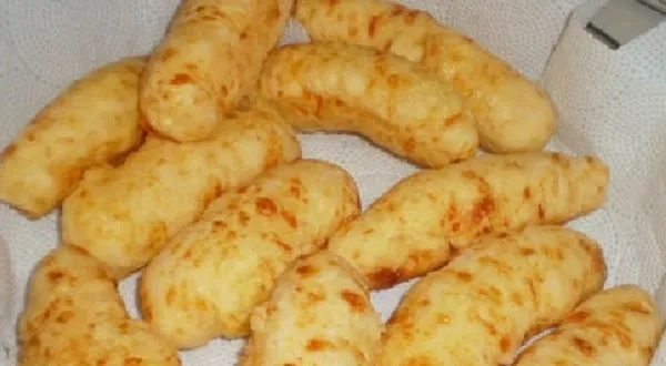 Bolinho de Queijo Frito