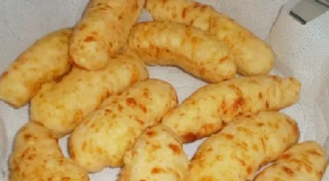 Bolinho de Queijo Frito