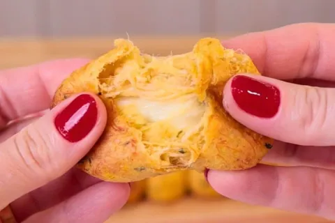 Bolinho fit de frango, delicioso e proteico, para fazer na a