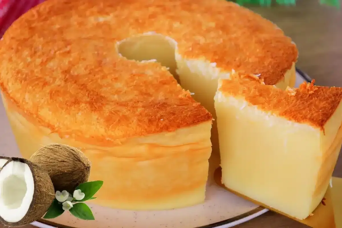 Bolo baeta de coco cremoso e fácil de fazer, com aquela text