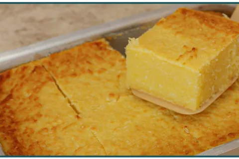 Bolo de aipim cremoso que derrete na boca de tão macio, perf