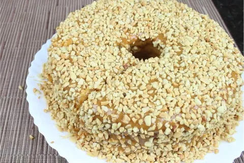 Bolo de amendoim: fica muito gostoso e o preparo é bem práti