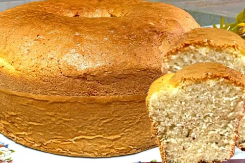 Bolo de amido de milho fofinho, que derrete na boca e é perf