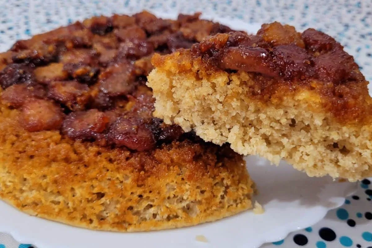 Bolo de banana sem glúten e sem lactose, bem fofinho, para s