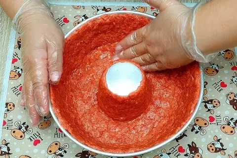 Bolo de carne recheado super suculento e douradinho, ideal p