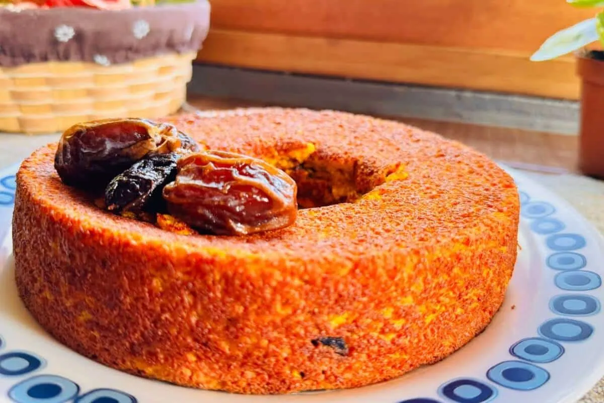 Bolo de cenoura sem trigo e sem gordura: veja como fica leve