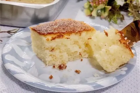 Bolo de coco sem glúten: fofinho e delicioso para servir no 