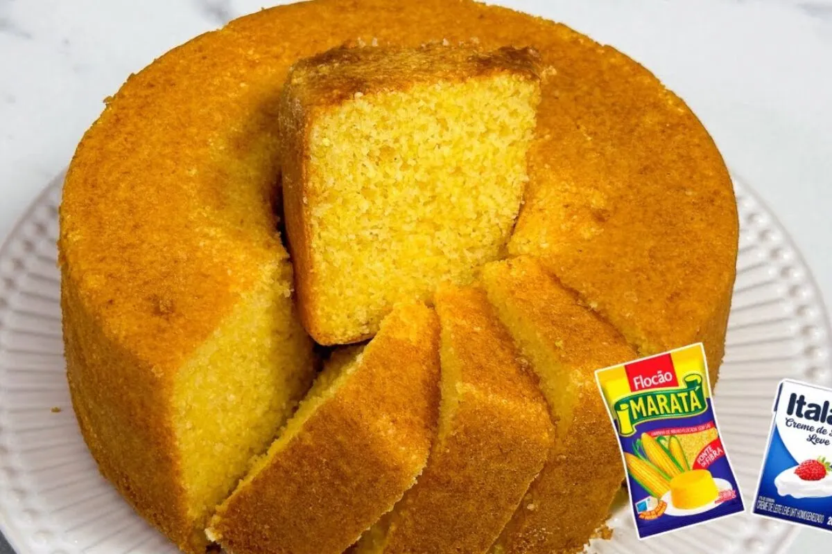 Bolo de flocão com creme de leite feito de forma simples, qu