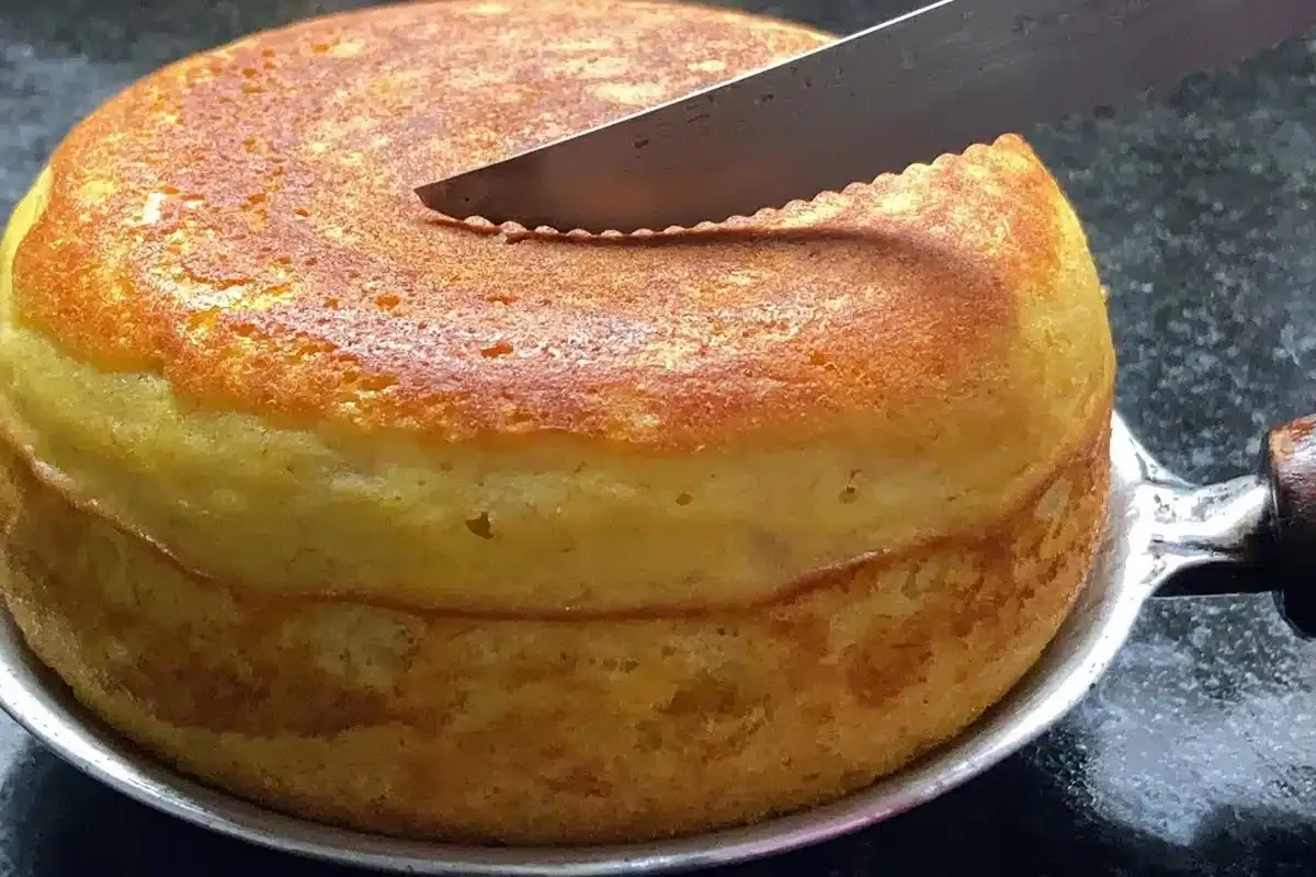 Bolo de frigideira fácil para o lanche da tarde zero lactose