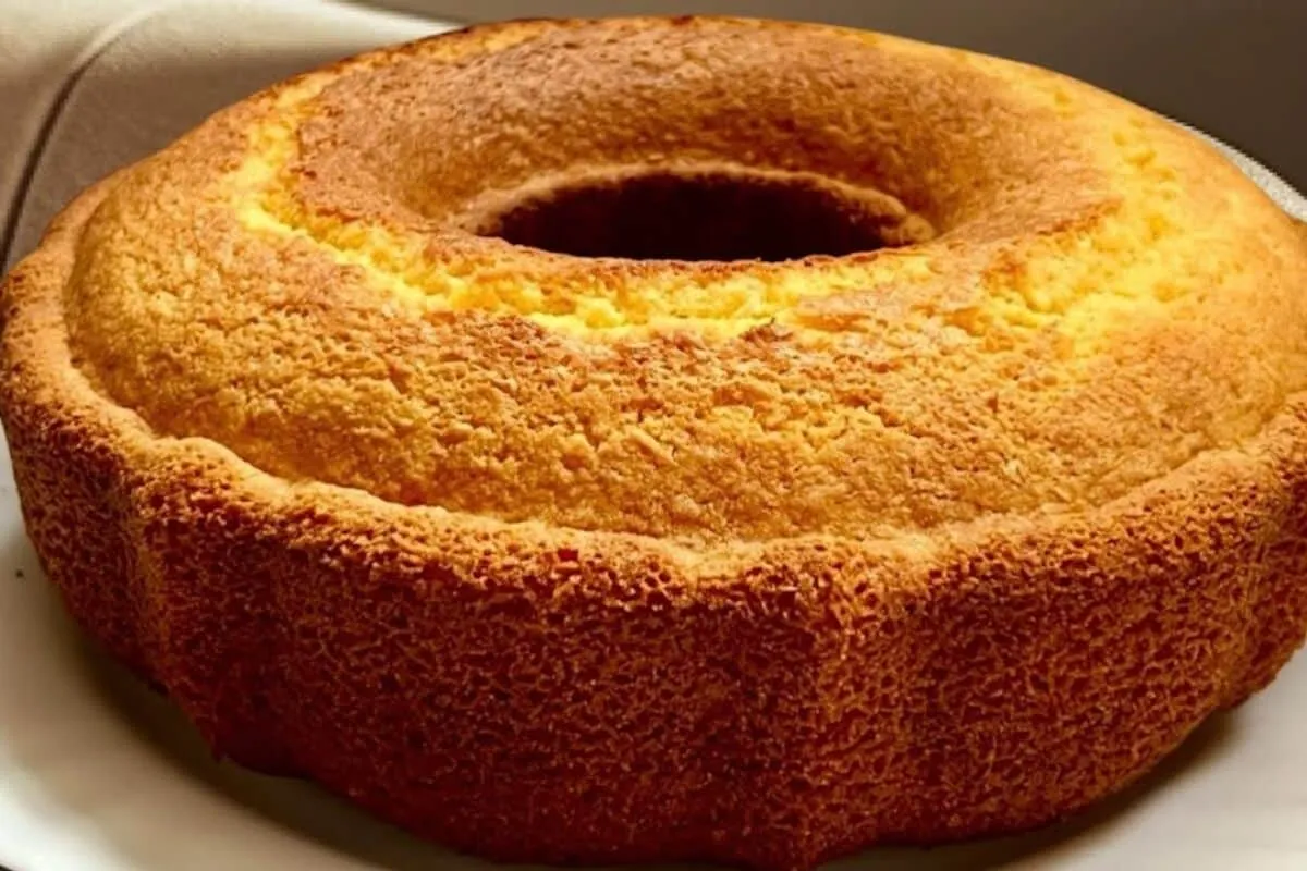 Bolo de fubá com coco que deixa até os vizinhos com vontade