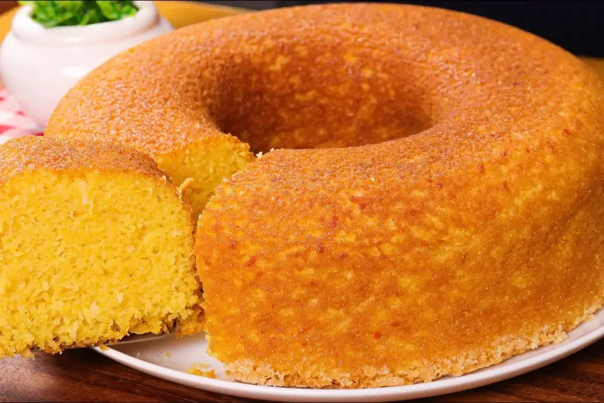 Bolo de fubá cozido: você não vai querer outra coisa no chá