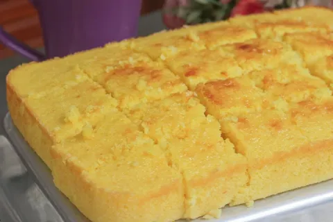 Bolo de laranja: bolo rápido, prático e tão molhadinho que d