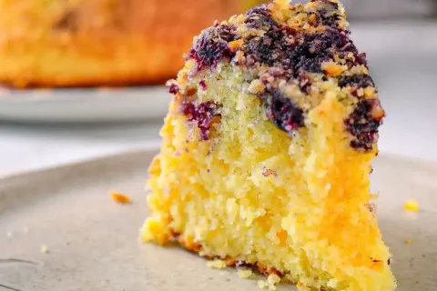 Bolo de laranja com casca sem glúten muito fofinho e perfeit