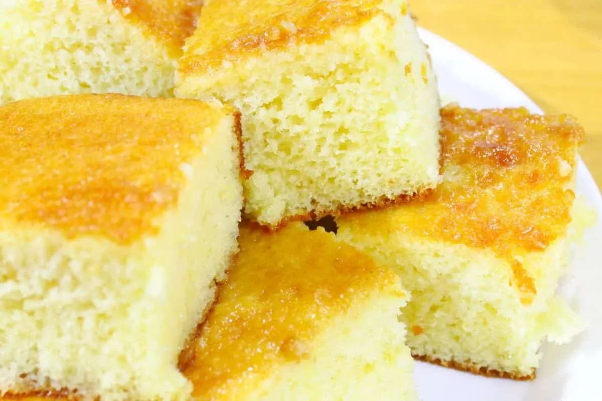 Bolo de leite moça bem fofinho e molhadinho por cima para o