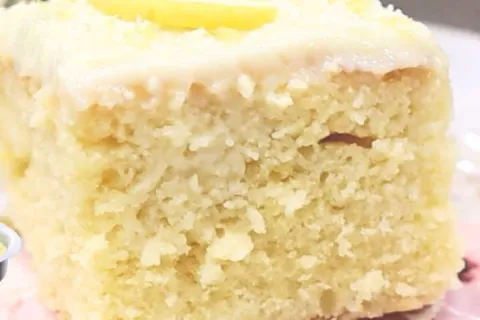 Bolo de limão siciliano: o bolo úmido, macio e fofinho que é