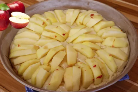 Bolo de maçã super fofinho e delicioso, o melhor que você va