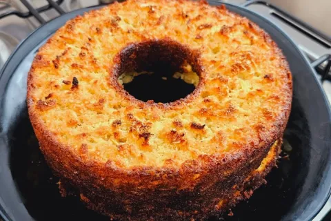 Bolo de mandioca crua: ótimo dica para o café da manhã de do
