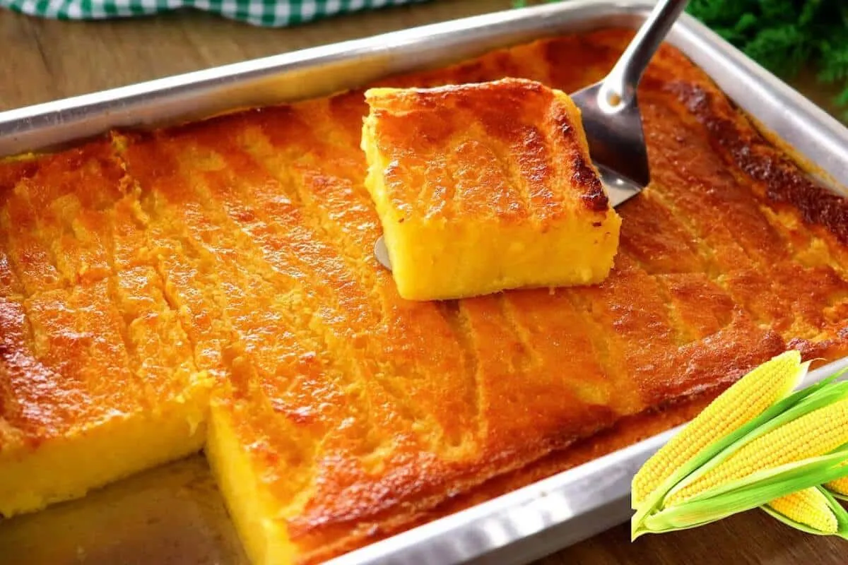 Bolo de milho caipira: aquele que fica divino com uma xícara
