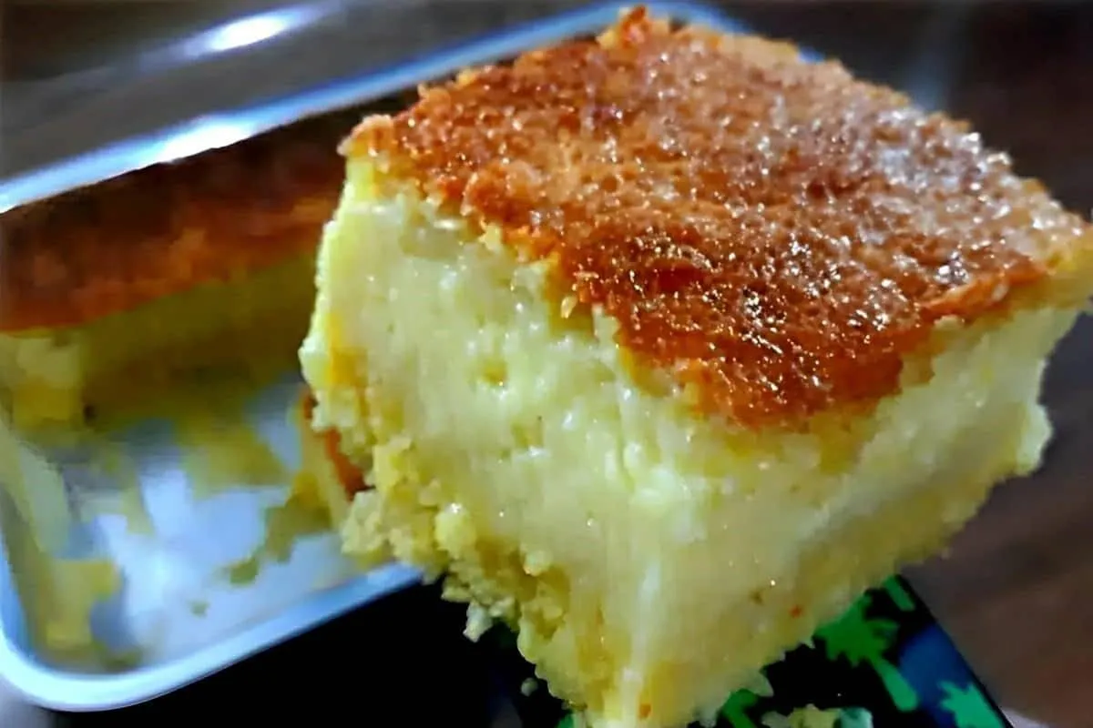 Bolo de milho cremoso da fazenda: desmancha na boca de tão m