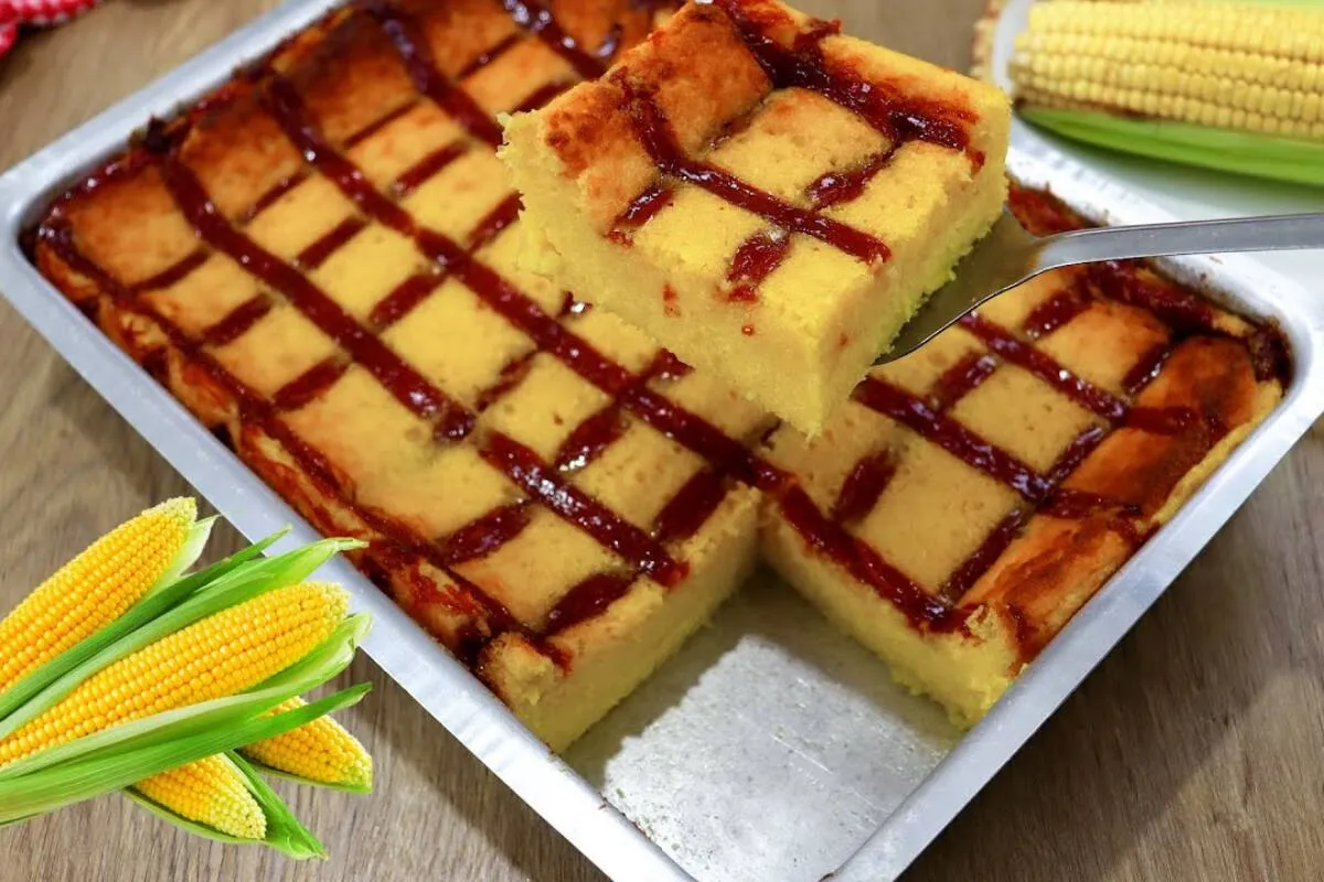 Bolo de milho verde com goiabada para combinar com seu café