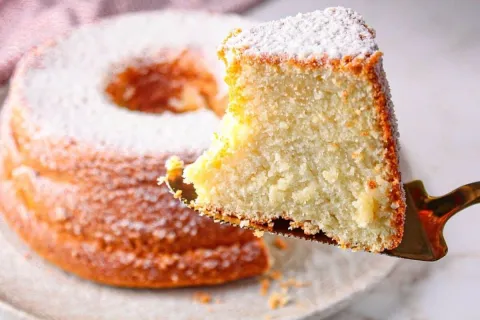 Bolo de nata que fica muito fofinho e com um sabor de infânc