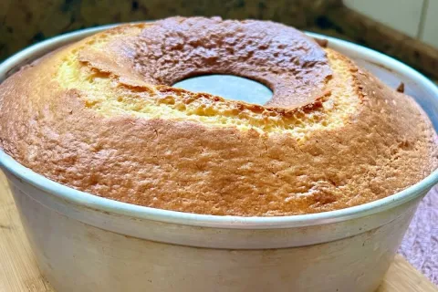 Bolo de tangerina: fofinho, grande e feito com poucos ingred