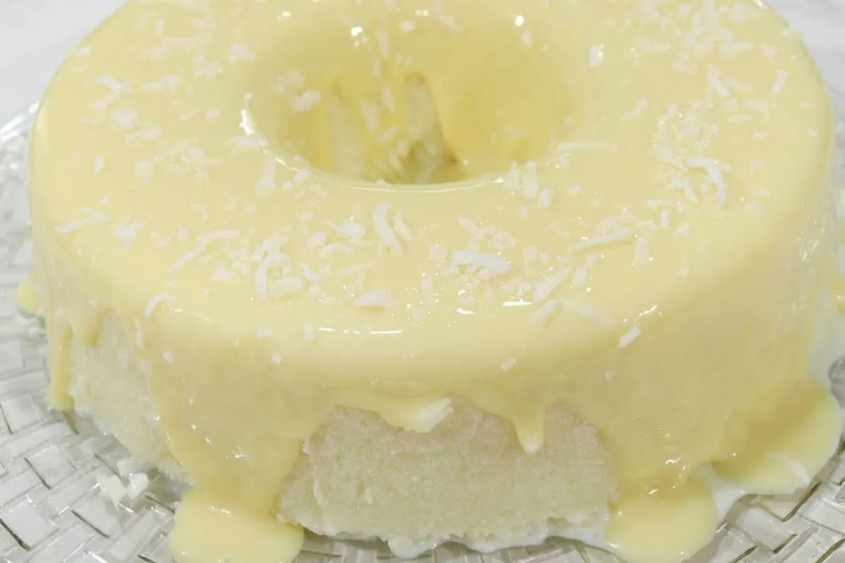 Bolo de tapioca com leite condensado: todo mundo que come pe
