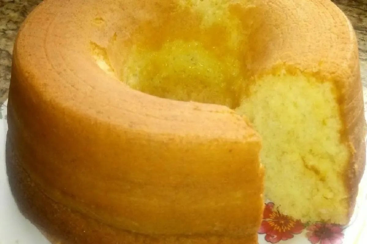 Bolo de tapioca de liquidificador que fica pronto rapidinho
