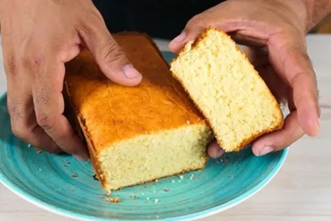 Bolo fit de banana muito fácil de fazer que não vai farinha 