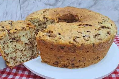 Bolo formigueiro de banana fofinho e muito gostoso para seu 