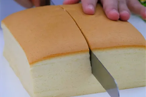 Bolo japonês ou bolo nuvem aquele bolo leve e fofinho dos ví