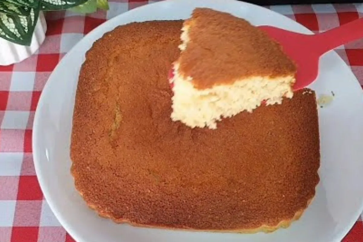 Bolo na airfryer, um bolo de laranja fofinho e rápido, perfe
