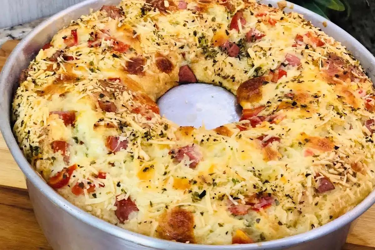 Bolo salgado de arroz amanhecido: tão gostoso para saborear