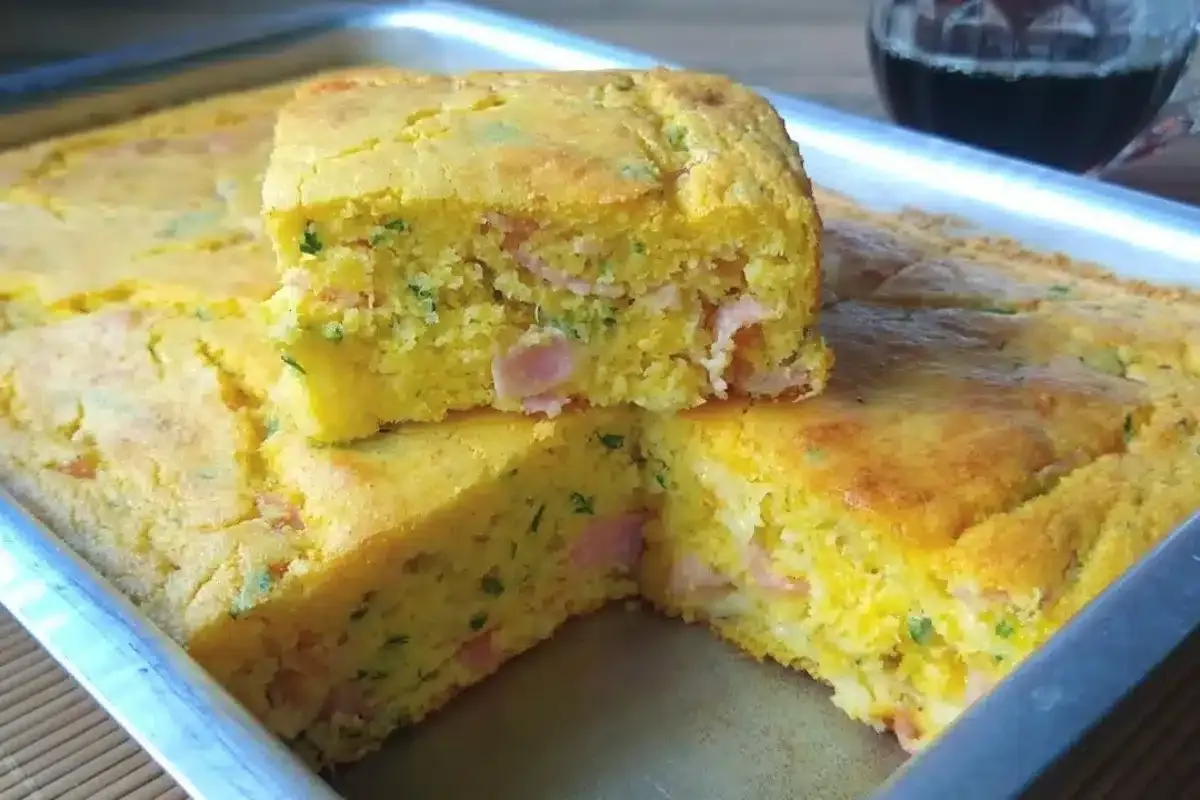 Bolo salgado leve e delicioso sem farinha e feito todo no li