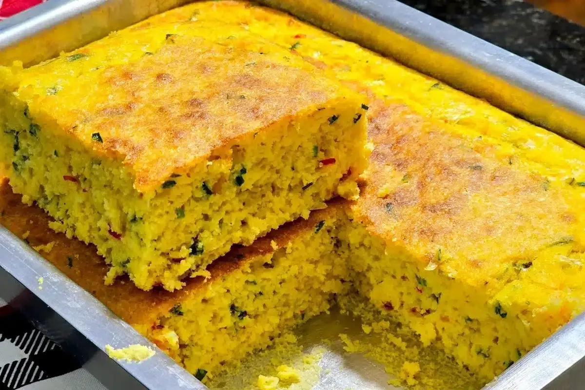 Bolo salgado sem farinha: muito saboroso e fofinho com um te