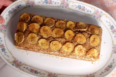 Bolo sem trigo e sem açúcar para aproveitar um doce saudável