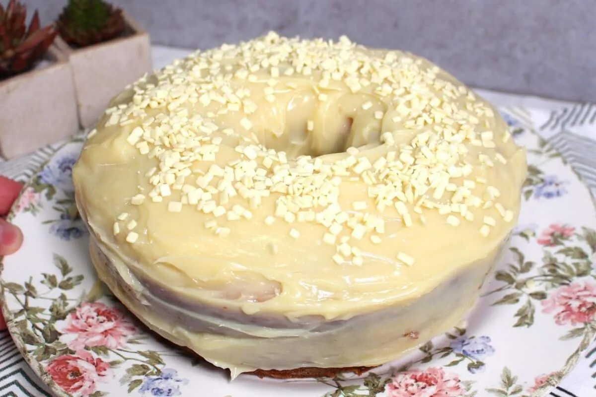 Bolo simples com iogurte: a receita fácil e deliciosa para o