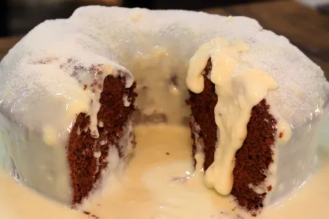 Bolo vulcão que traz uma combinação divina de chocolate com 