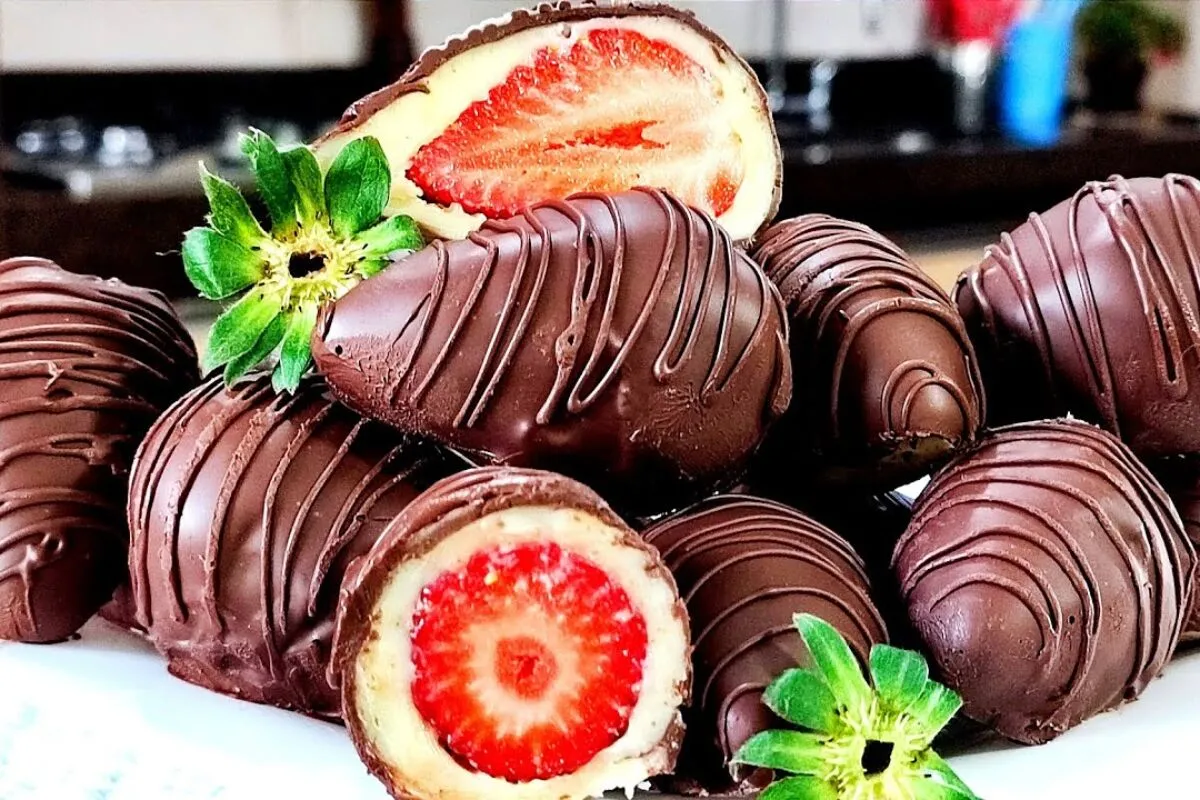 Bombom de morango: não existe outro docinho mais irresistíve