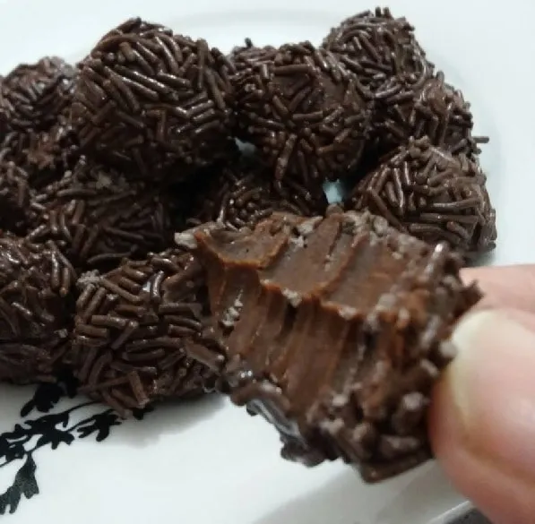 Brigadeiro de Batedeira (Não Vai Ao Fogo)