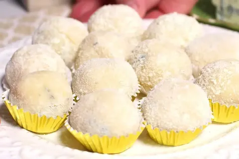 Brigadeiro de queijo diferente de tudo que você já provou, c
