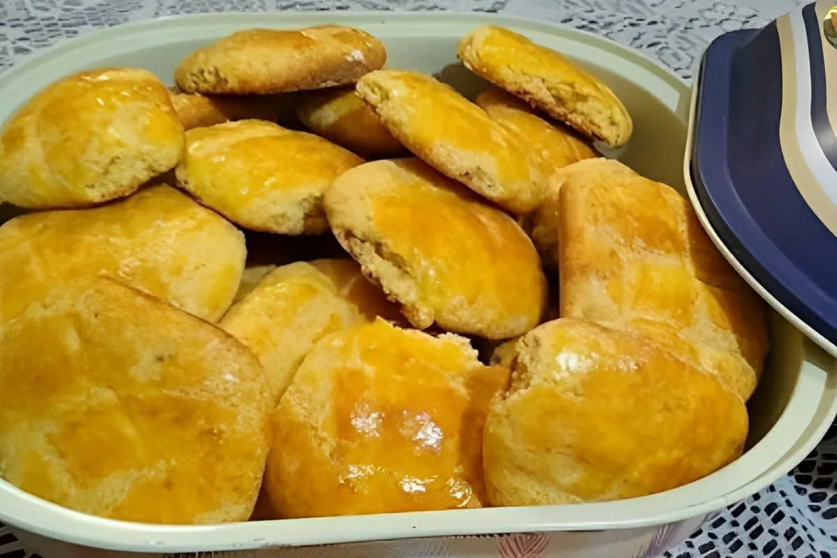 Broinha de fubá da roça simples e prática de preparar perfei