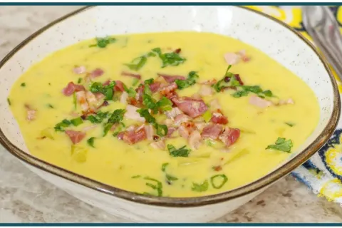 Caldo de batata com bacon: cremoso e super saboroso para a h